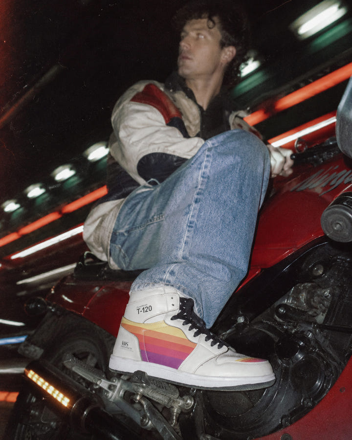VHS T-120 Sneakers 1988
